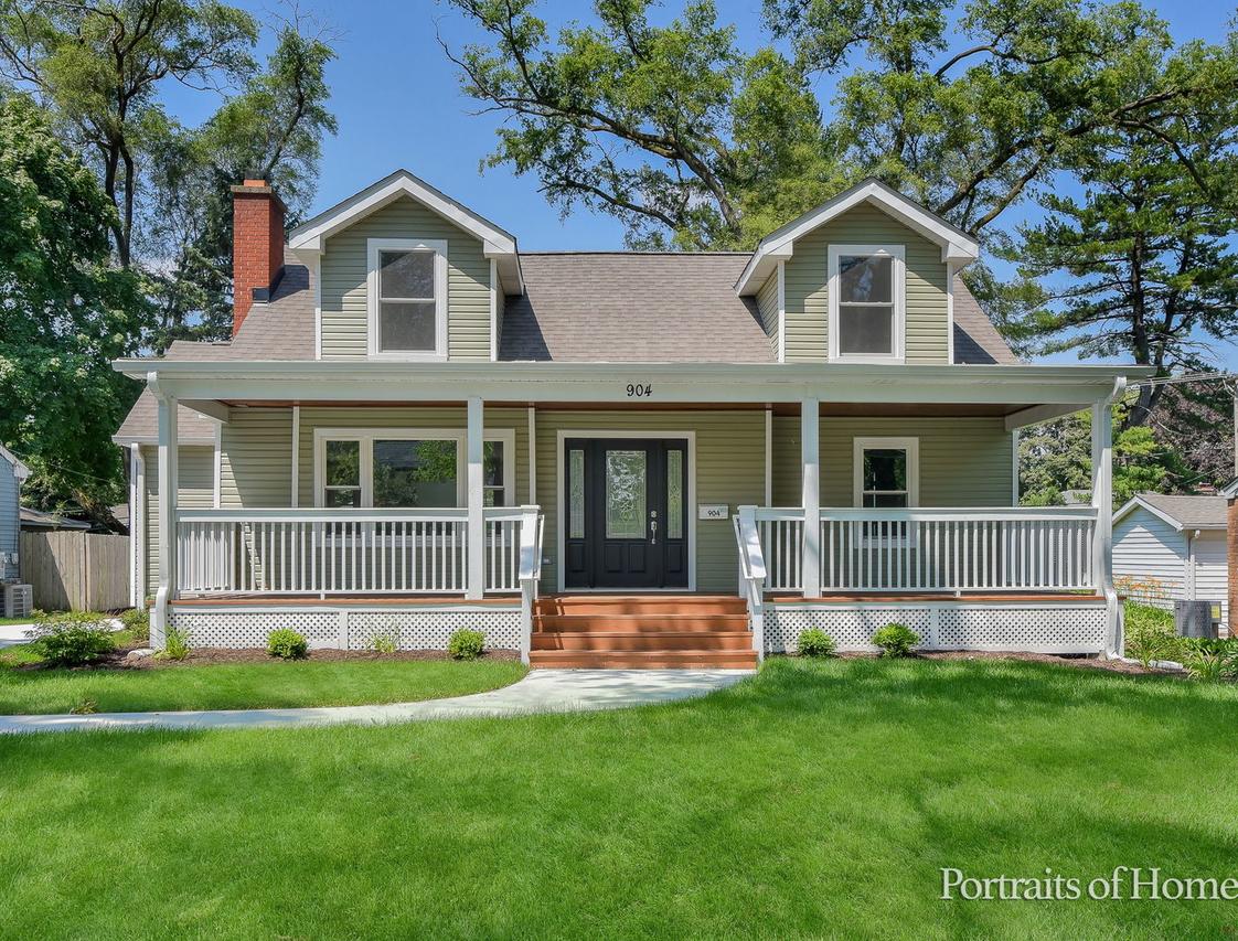 904 Lyford Ln., Wheaton, IL 60189