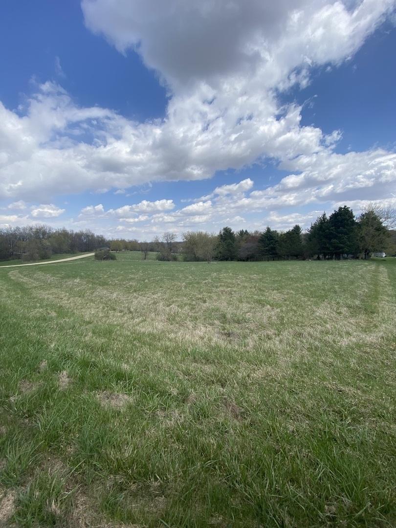 13-122 Quail Hollow Dr., Lanark, IL 61046