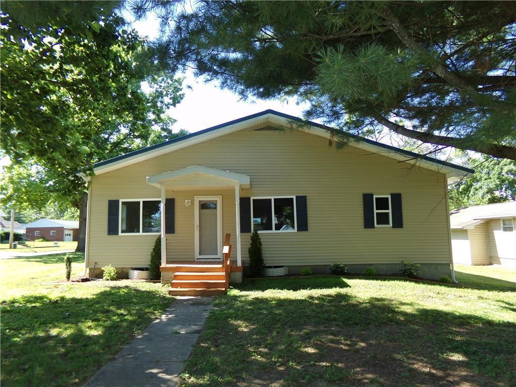 700 North 2nd St., Shelbyville, IL 62565
