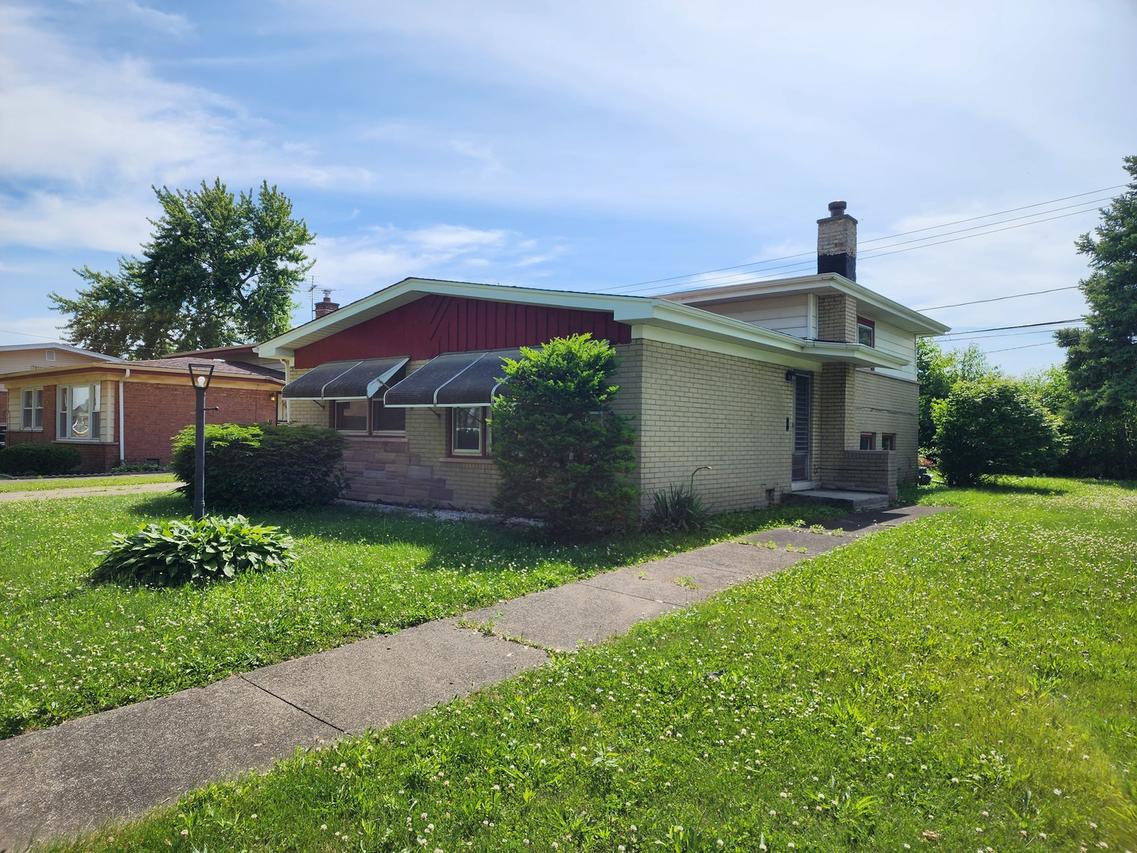 400 Westgate Ave., Chicago Heights, IL 60411
