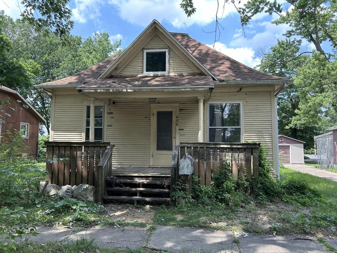 808 E High St., Urbana, IL 61801