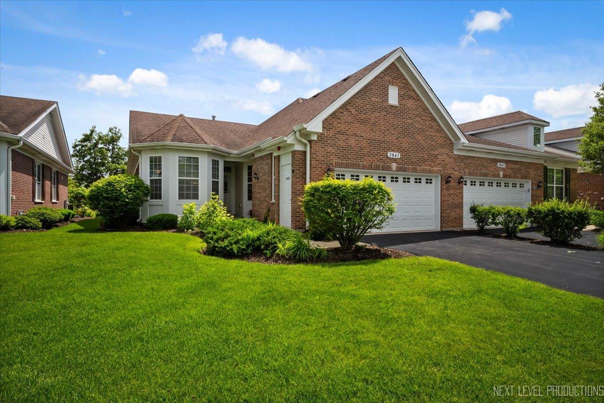 2847 Bond Cir., Naperville, IL 60563