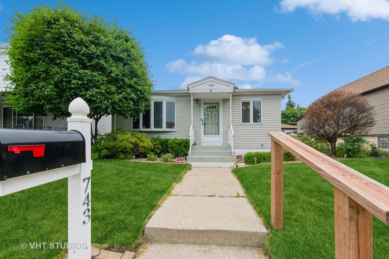 743 Newell Ave., Calumet City, IL 60409