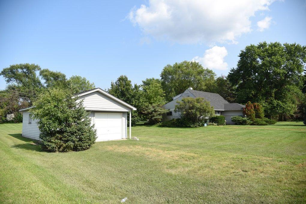 1825 Verde Ave., Arlington Heights, IL 60004
