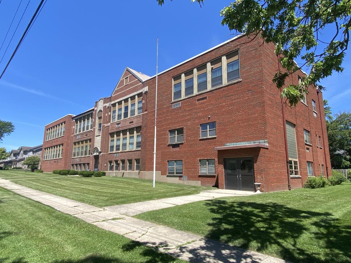 530 E Highland Ave. #B8, Villa Park, IL 60181