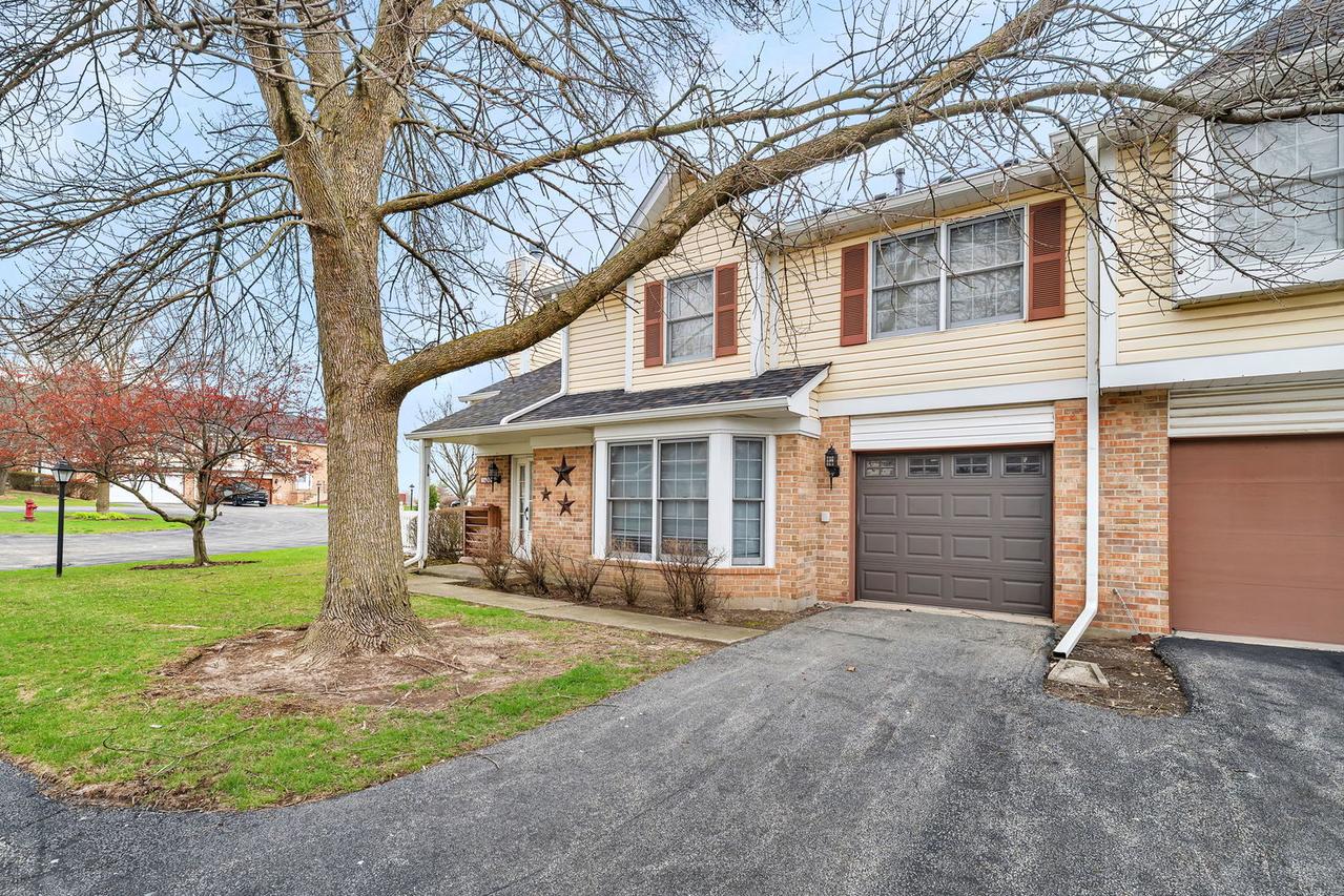 10129 Cambridge Dr. #G, Mokena, IL 60448