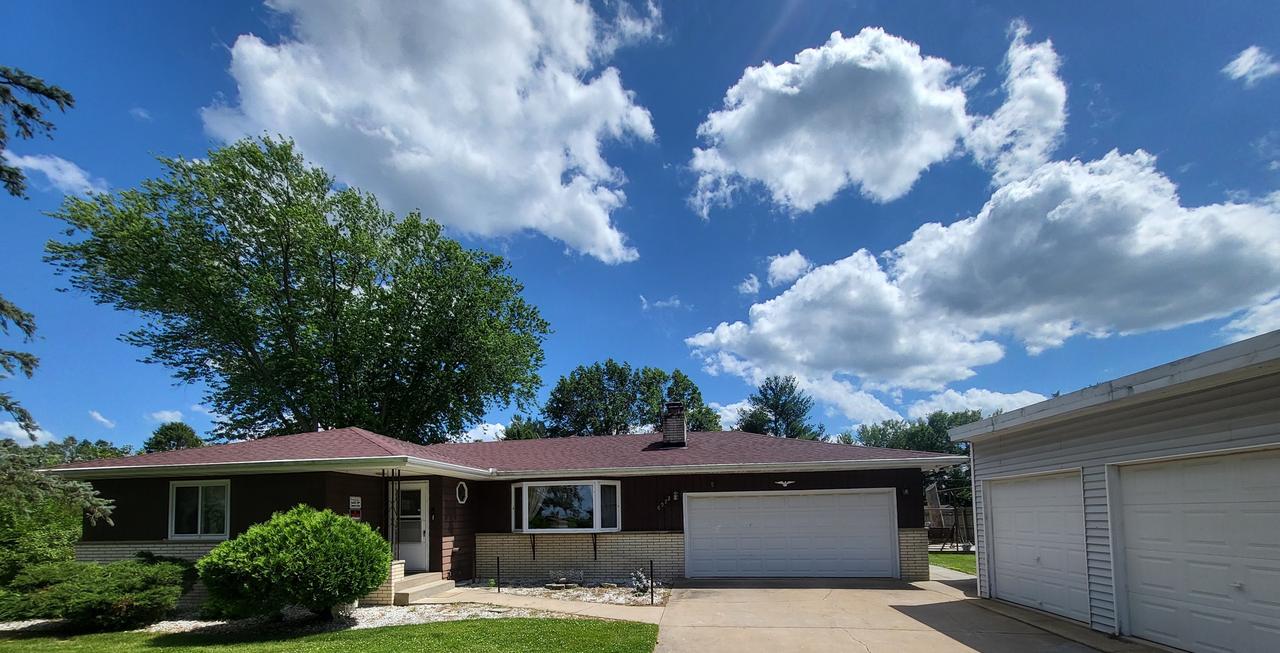 6922 Senippa Rd., Rockford, IL 61102