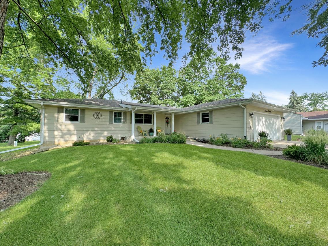 1341 Carriage Hill Ln., Freeport, IL 61032