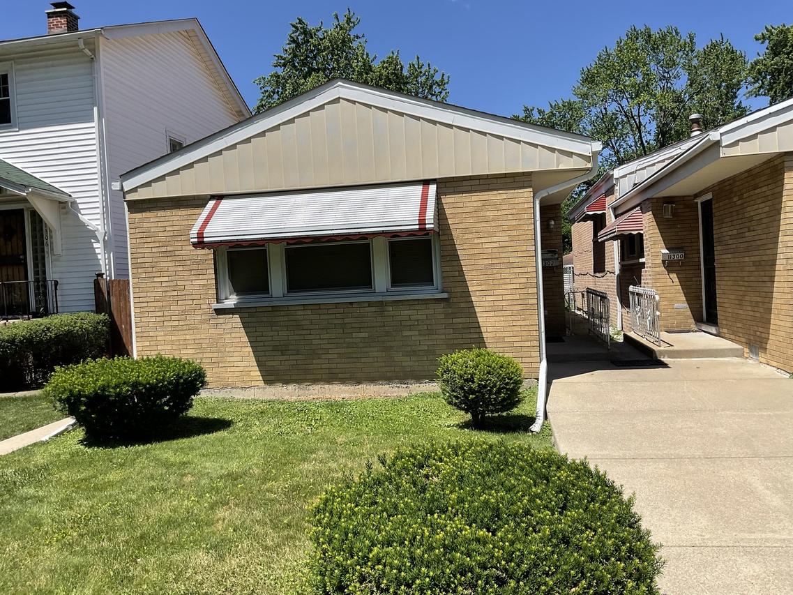 11302 S Bishop St., Chicago, IL 60643