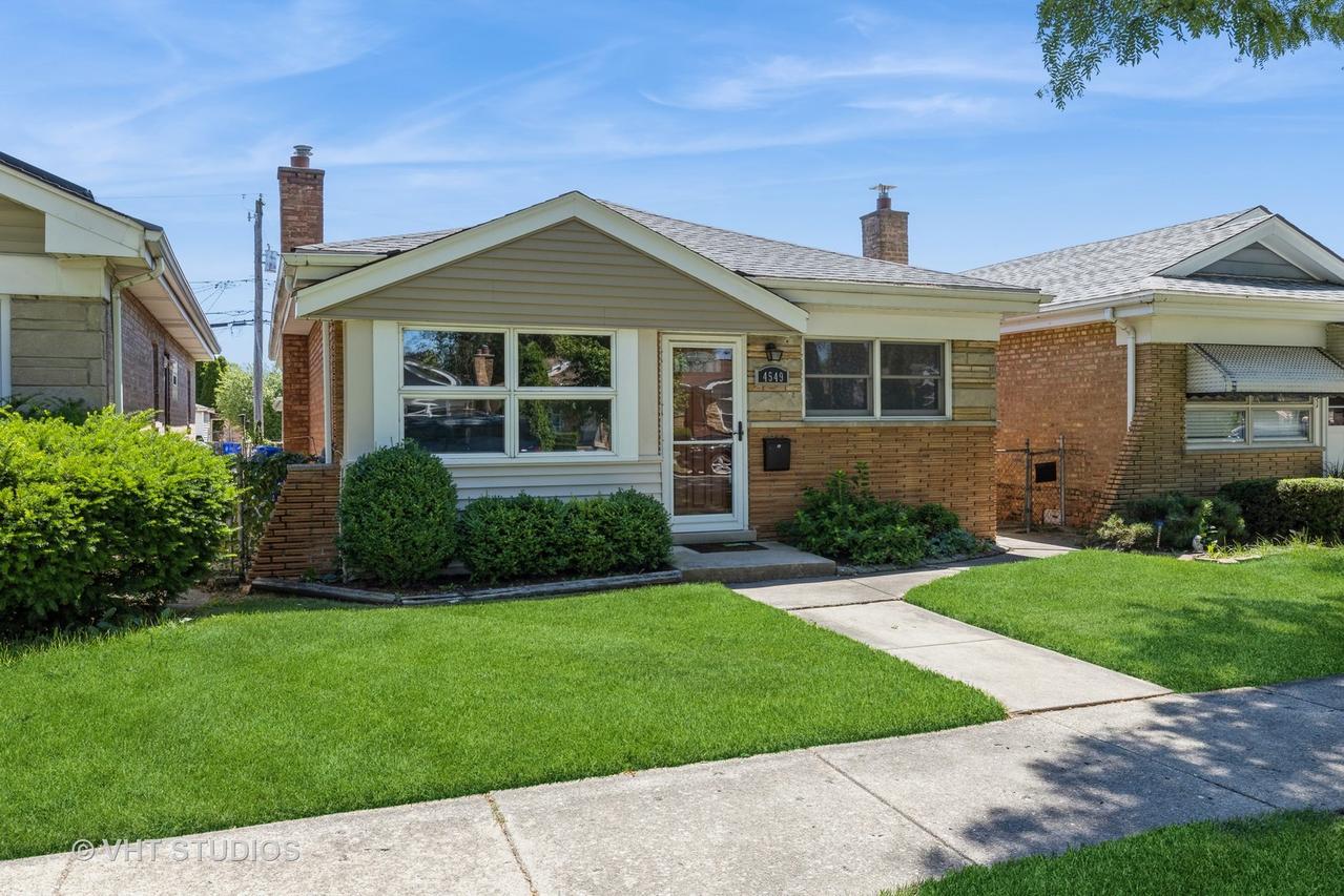 4549 Warsaw Ave., Lyons, IL 60534