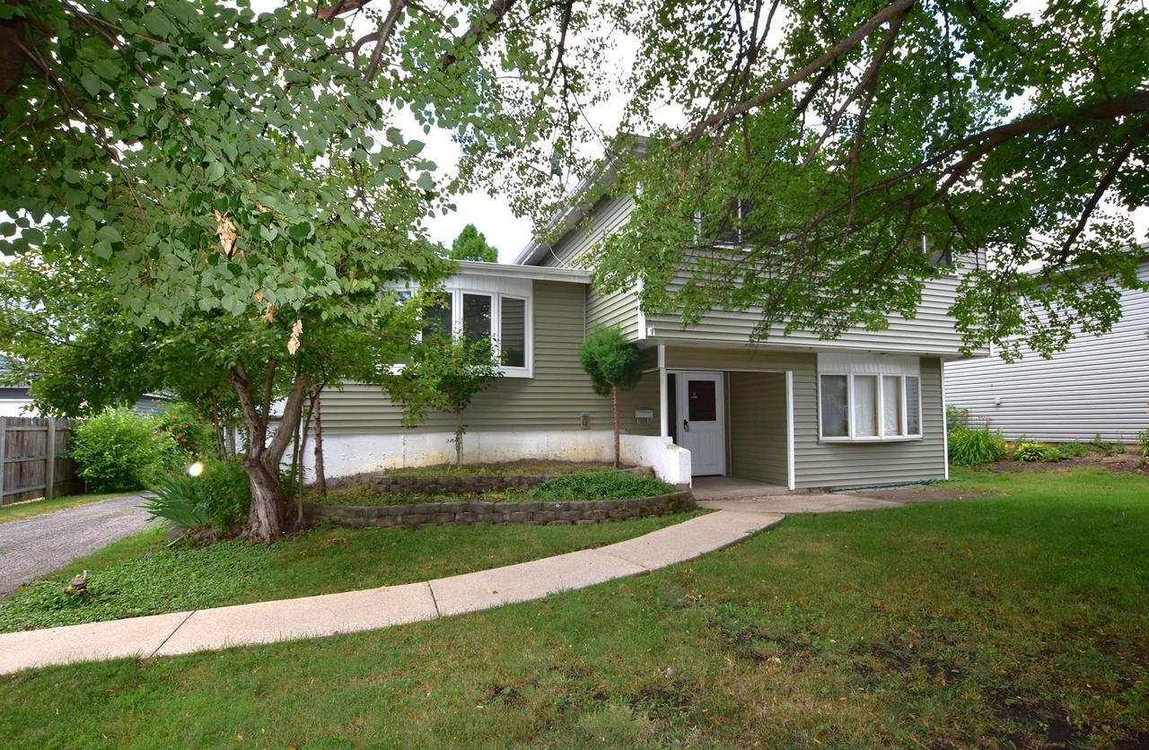 18 S Chase Ave., Lombard, IL 60148