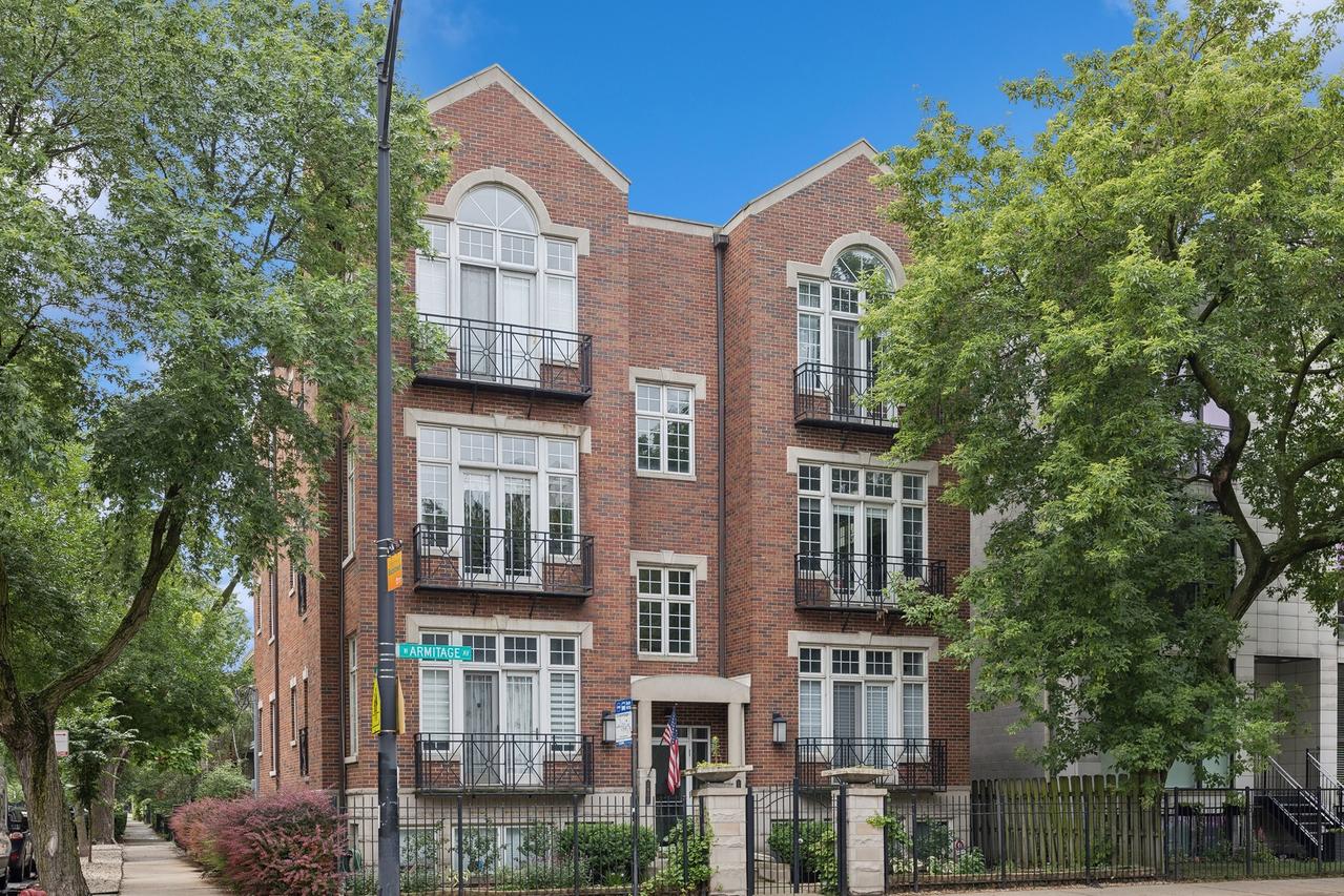 1901 W Armitage Ave. #2E, Chicago, IL 60622