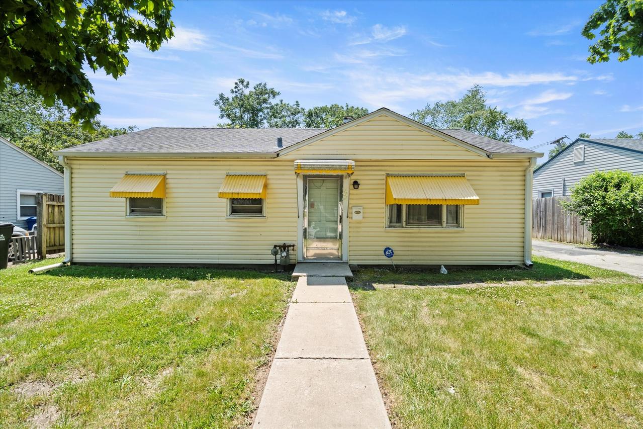 132 W Sauk Tr., South Chicago Heights, IL 60411