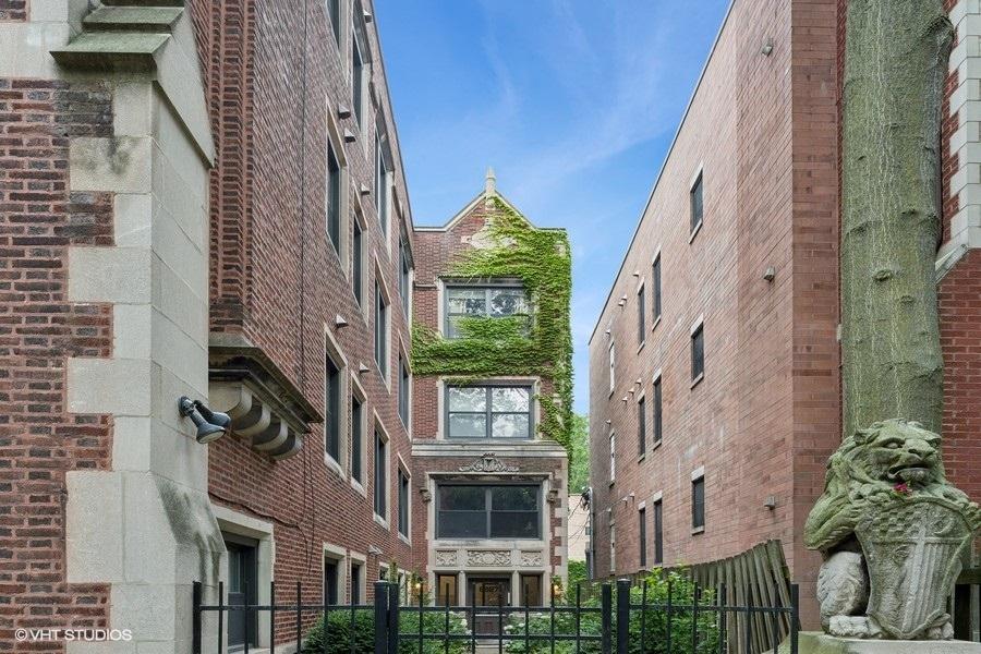 6827 N Lakewood Ave. #1W, Chicago, IL 60626