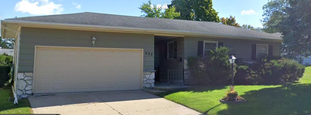 235 N Westwood Ave., Freeport, IL 61032