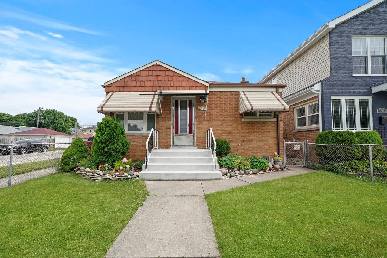 3759 N Pittsburgh Ave., Chicago, IL 60634