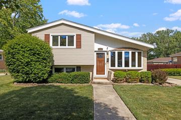 9833 Mayfield Ave., Oak Lawn, IL 60453