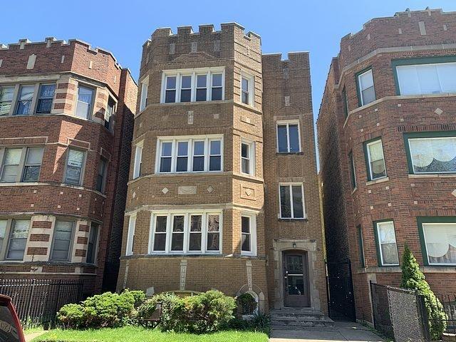 7711 S Essex Ave., Chicago, IL 60649