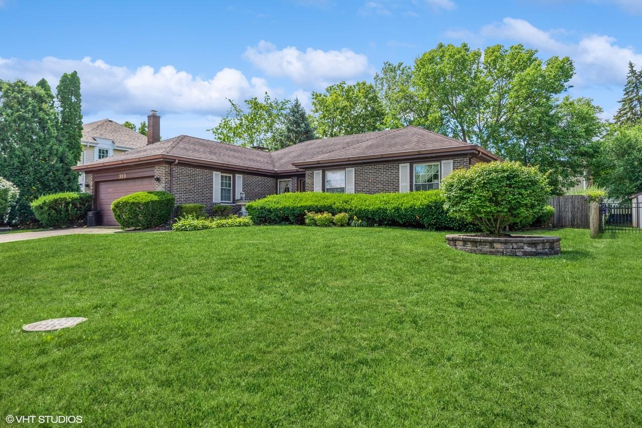 313 W Golf Rd., Libertyville, IL 60048