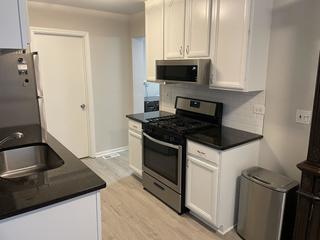 306 Somerset Ln., Vernon Hills, IL 60061