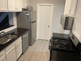 306 Somerset Ln., Vernon Hills, IL 60061