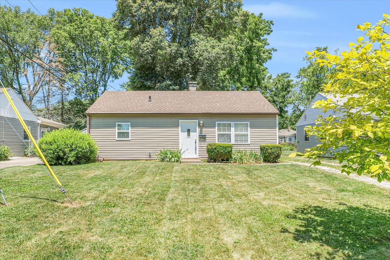 706 Hawthorne Dr., Urbana, IL 61801