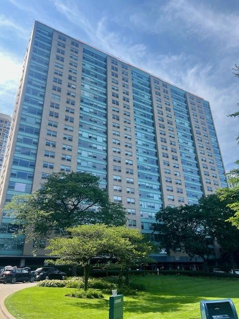 3180 N Lake Shore Dr. #10F, Chicago, IL 60657