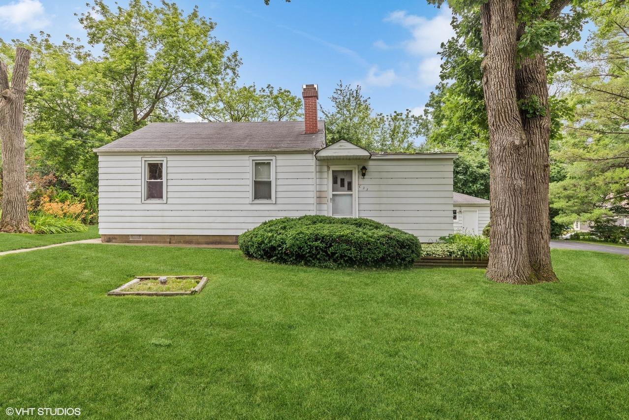 18937 W Rose Ave., Mundelein, IL 60060