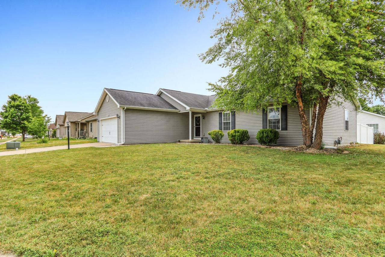2705 Milford Dr., Urbana, IL 61802