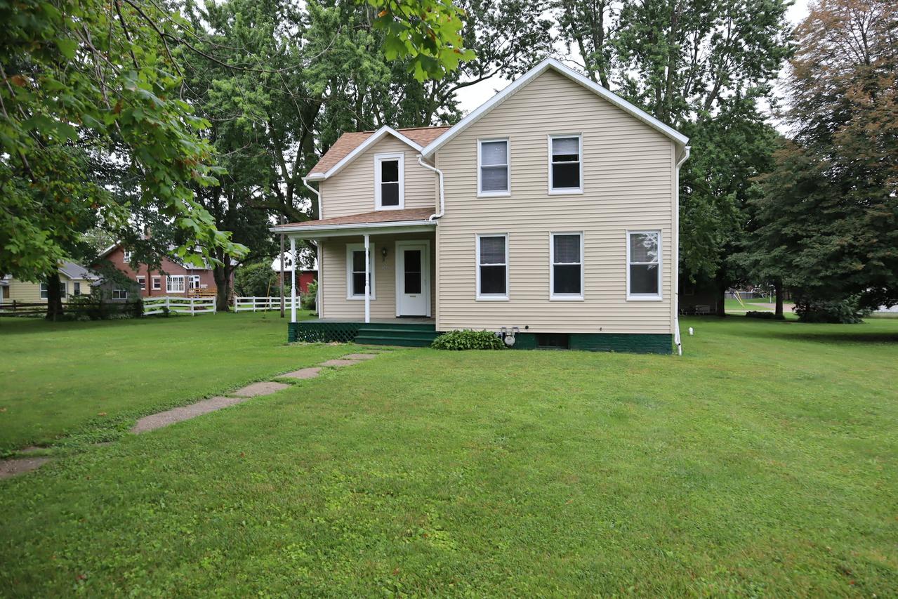 203 W Martin St., Lamoille, IL 61330