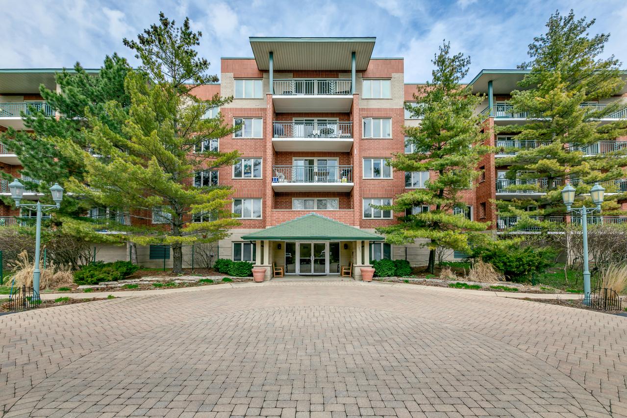 3940 W Bryn Mawr Ave. #405, Chicago, IL 60659
