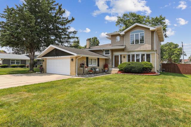 10346 S 81st Ave., Palos Hills, IL 60465