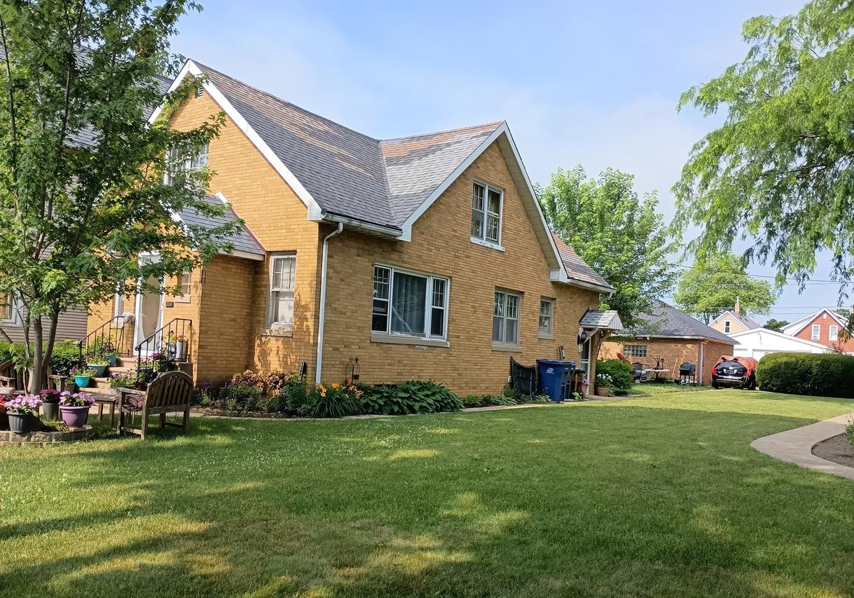1208 Wadsworth Ave., North Chicago, IL 60064