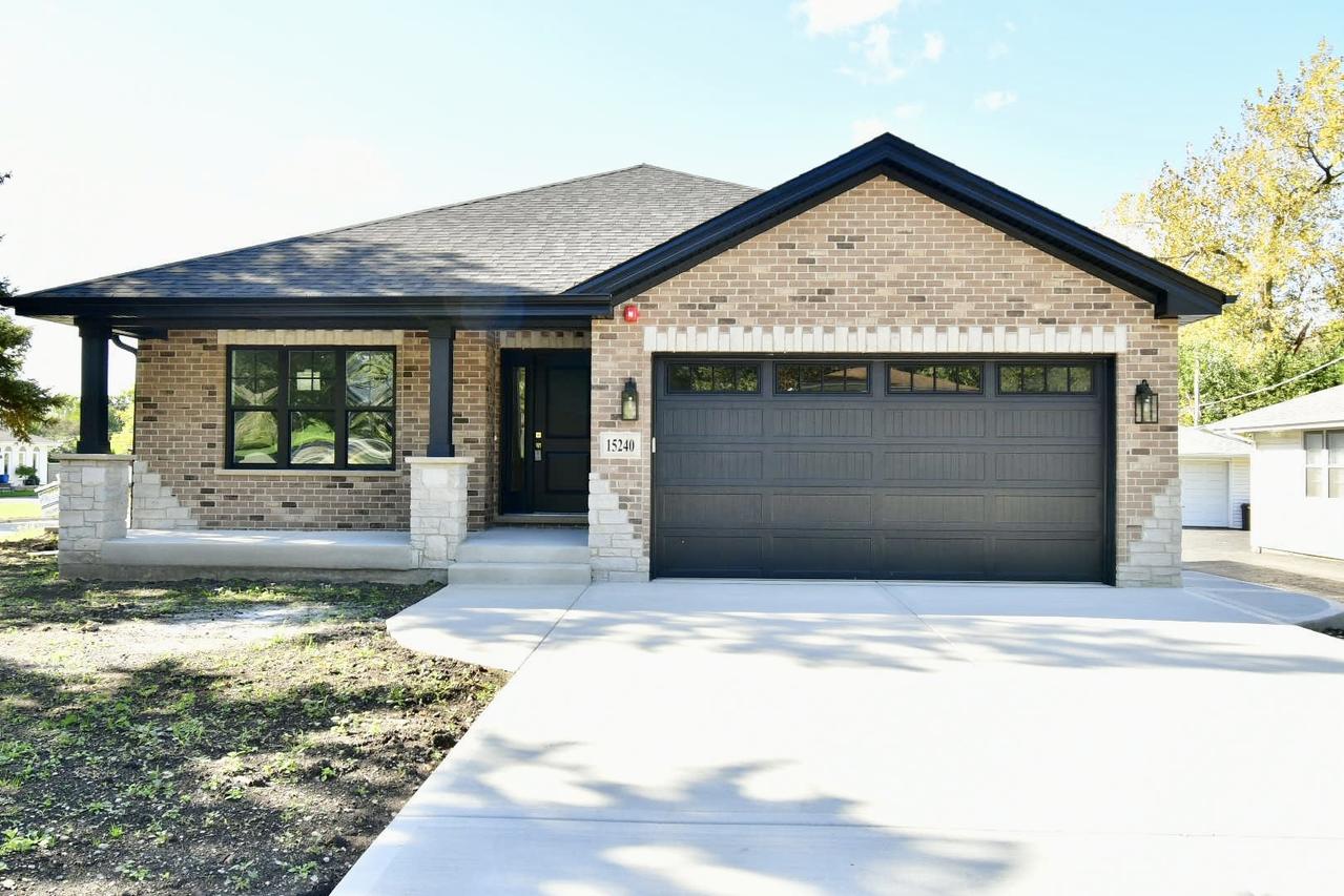 15240 Laporte Ave., Oak Forest, IL 60452