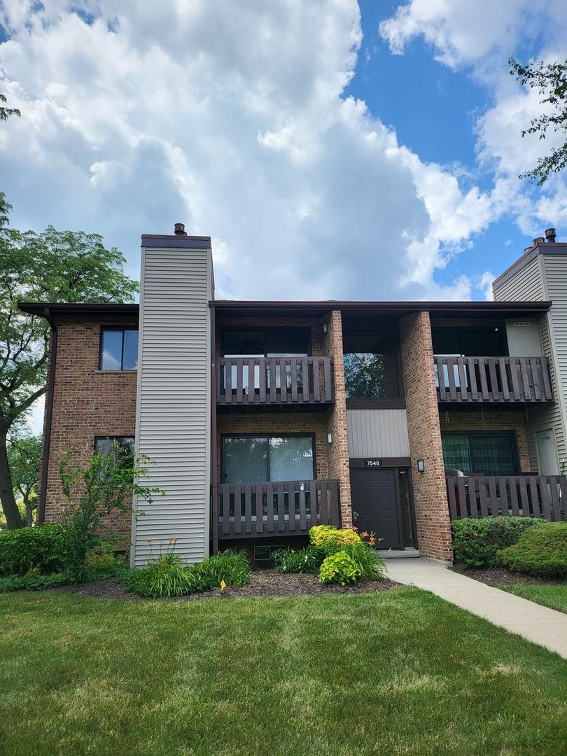 7548 Clarendon Hills Rd. #2B, Willowbrook, IL 60527