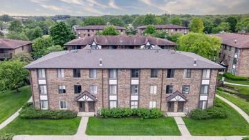 1002 Centurion Ln. #10, Vernon Hills, IL 60061