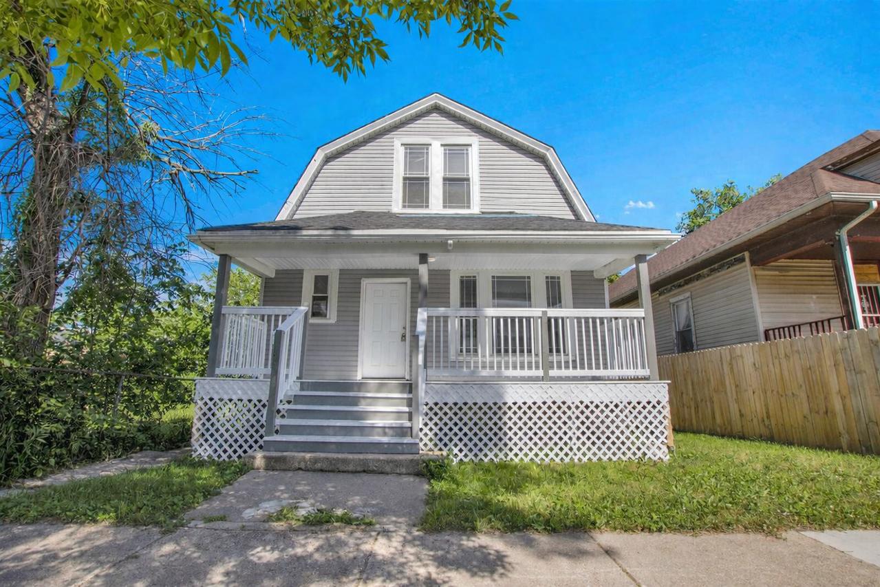 7829 S Escanaba Ave., Chicago, IL 60649