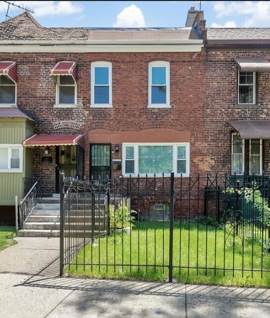 10719 S Cottage Grove Ave., Chicago, IL 60628