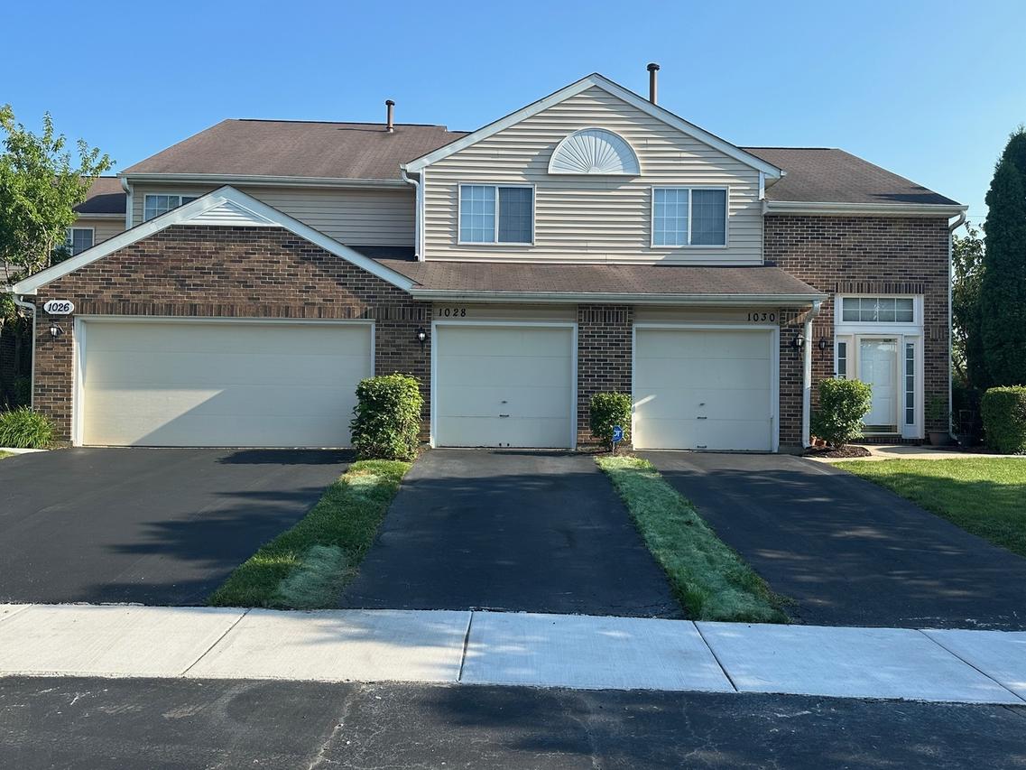 1028 Bedford Dr., Carol Stream, IL 60188