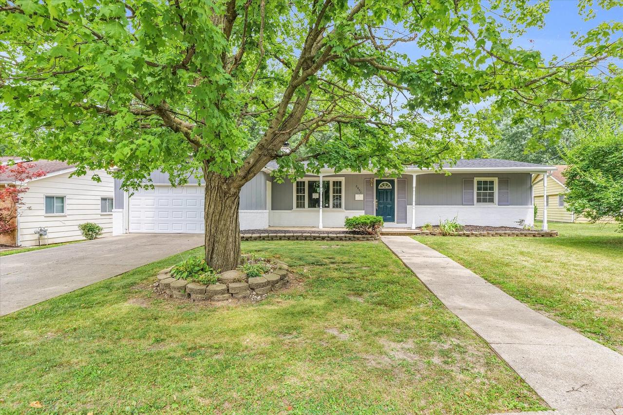 2801 Eastroad, Danville, IL 61832
