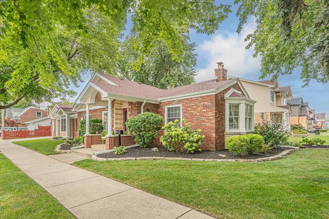 9556 S Hamlin Ave., Evergreen Park, IL 60805