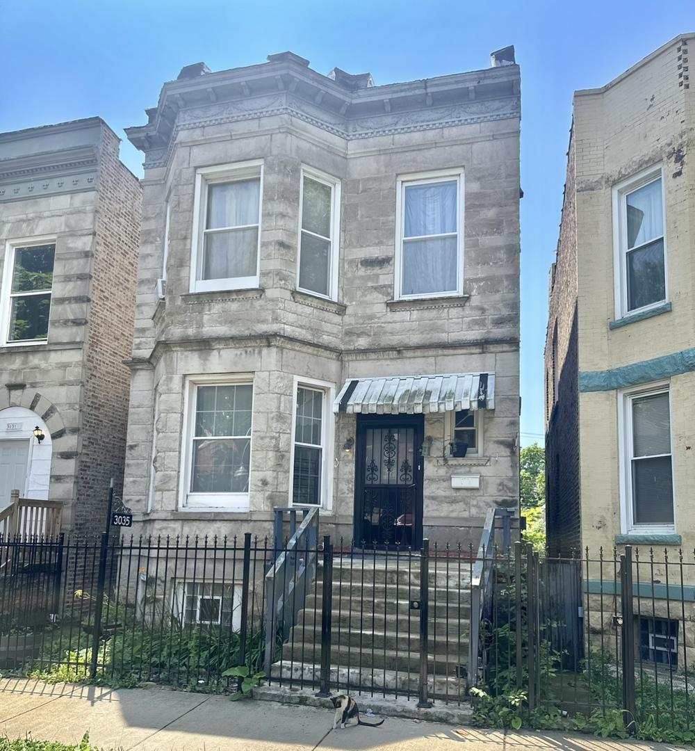 3035 W Flournoy St., Chicago, IL 60612