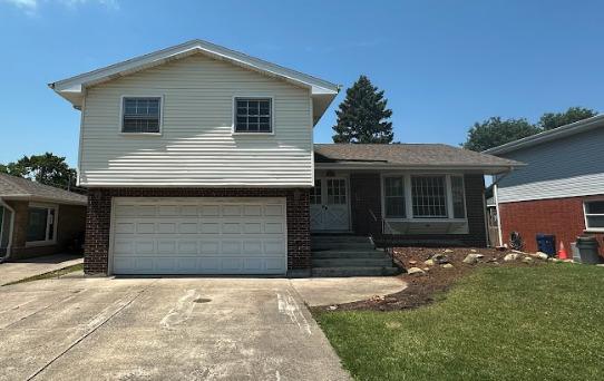 10628 Laramie Ave., Oak Lawn, IL 60453