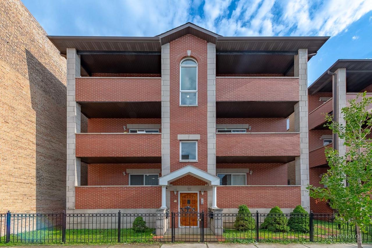 705 W 31st St. #3, Chicago, IL 60616