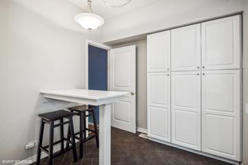 2246 S Lincoln St., Lombard, IL 60148