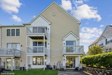 2246 S Lincoln St., Lombard, IL 60148