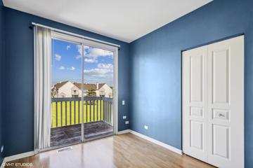 2246 S Lincoln St., Lombard, IL 60148