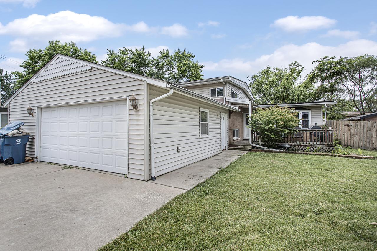 344 Ashland Ave., Chicago Heights, IL 60411
