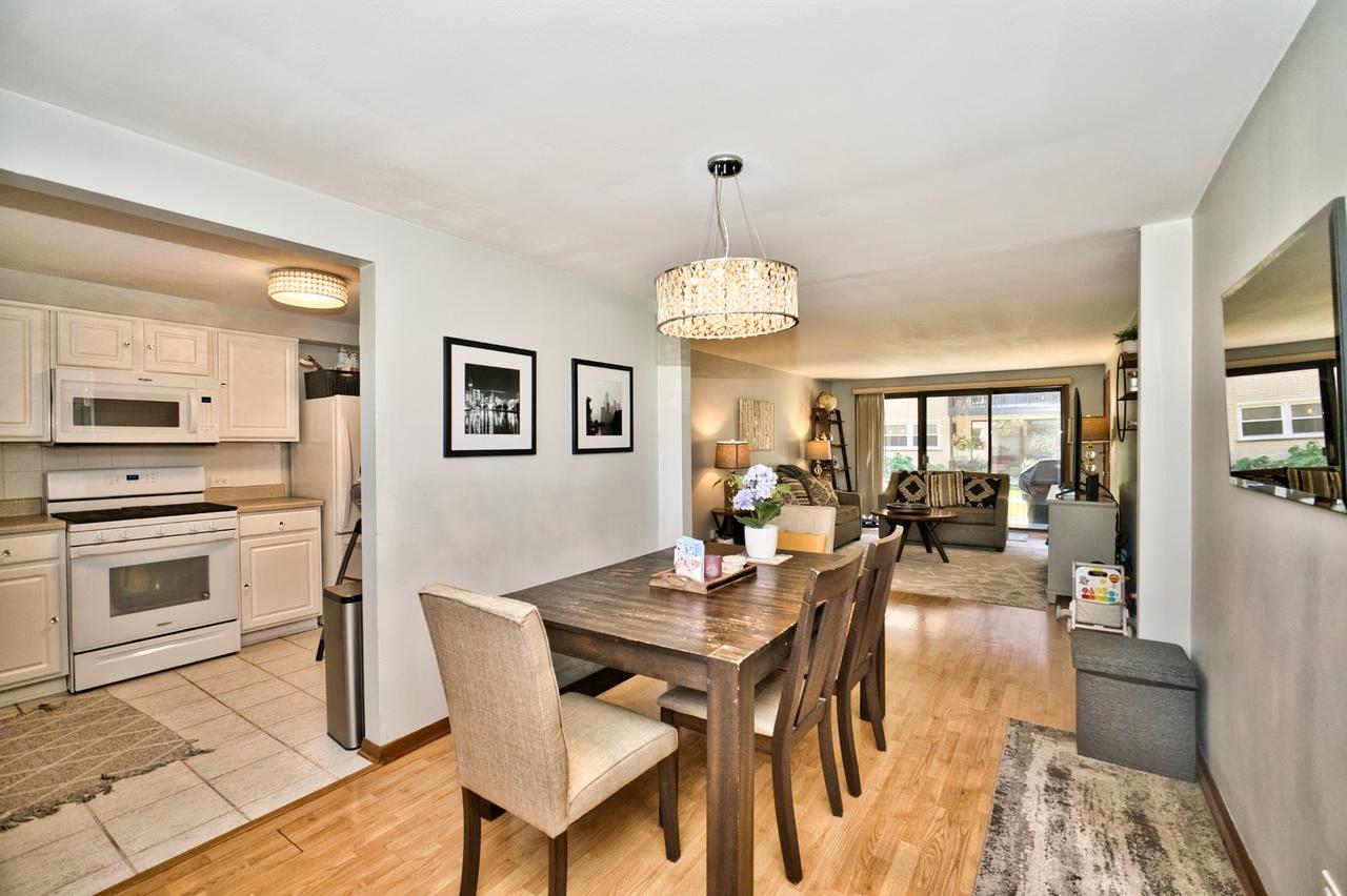 6567 N Harlem Ave. #1E, Chicago, IL 60631