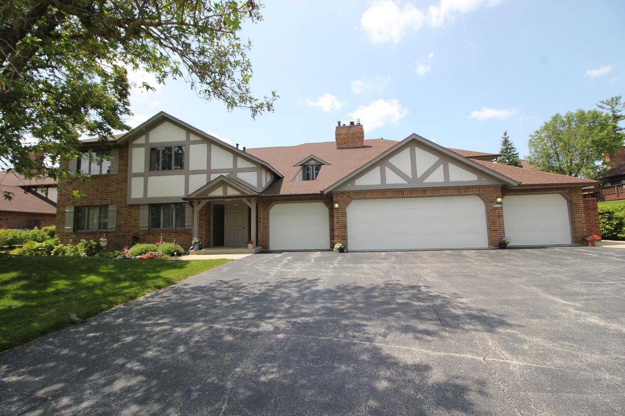13158 Oak Hills Pkwy. #2A, Palos Heights, IL 60463